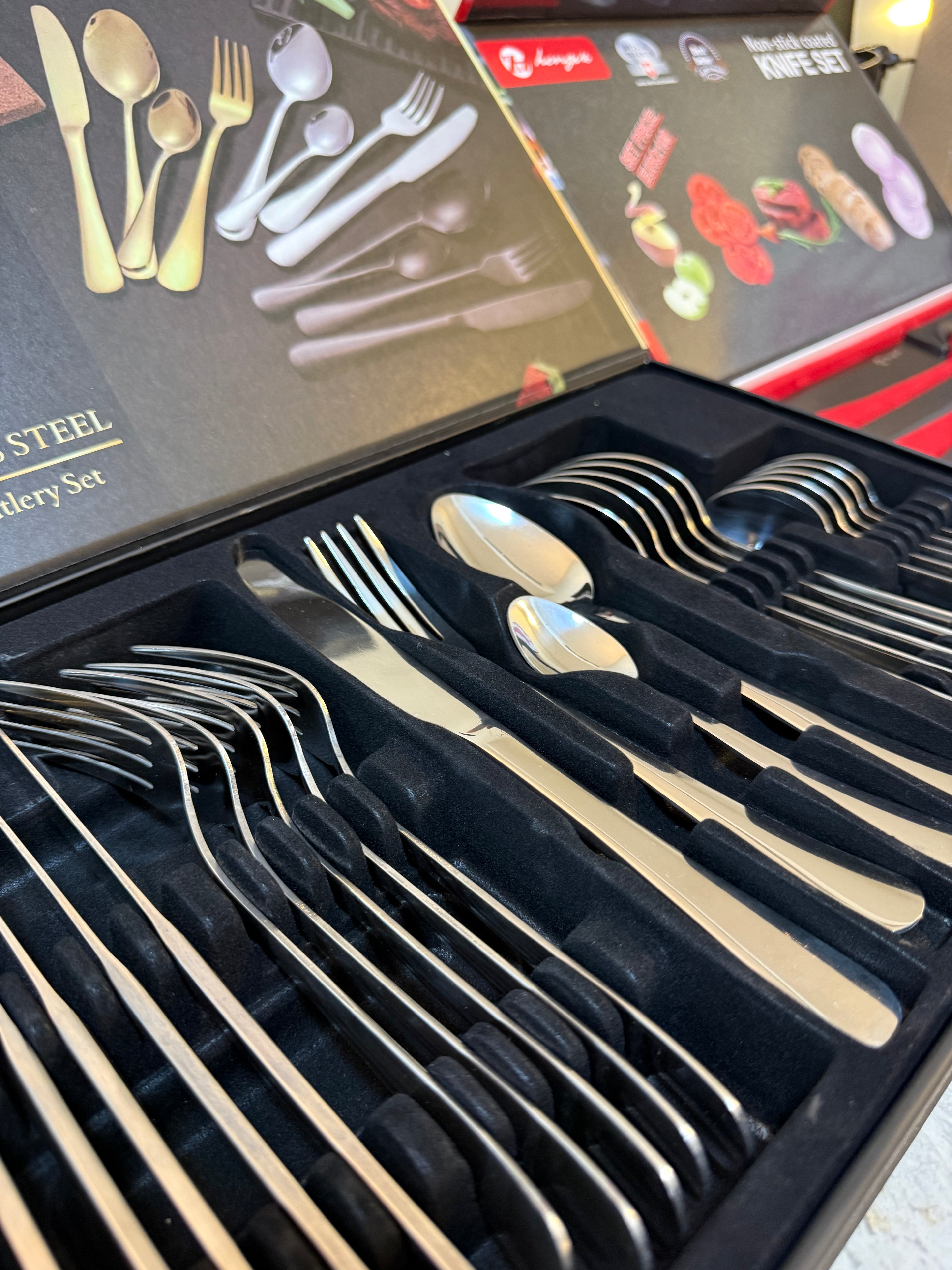 2 in 1 Kitchen Cutlery Deal