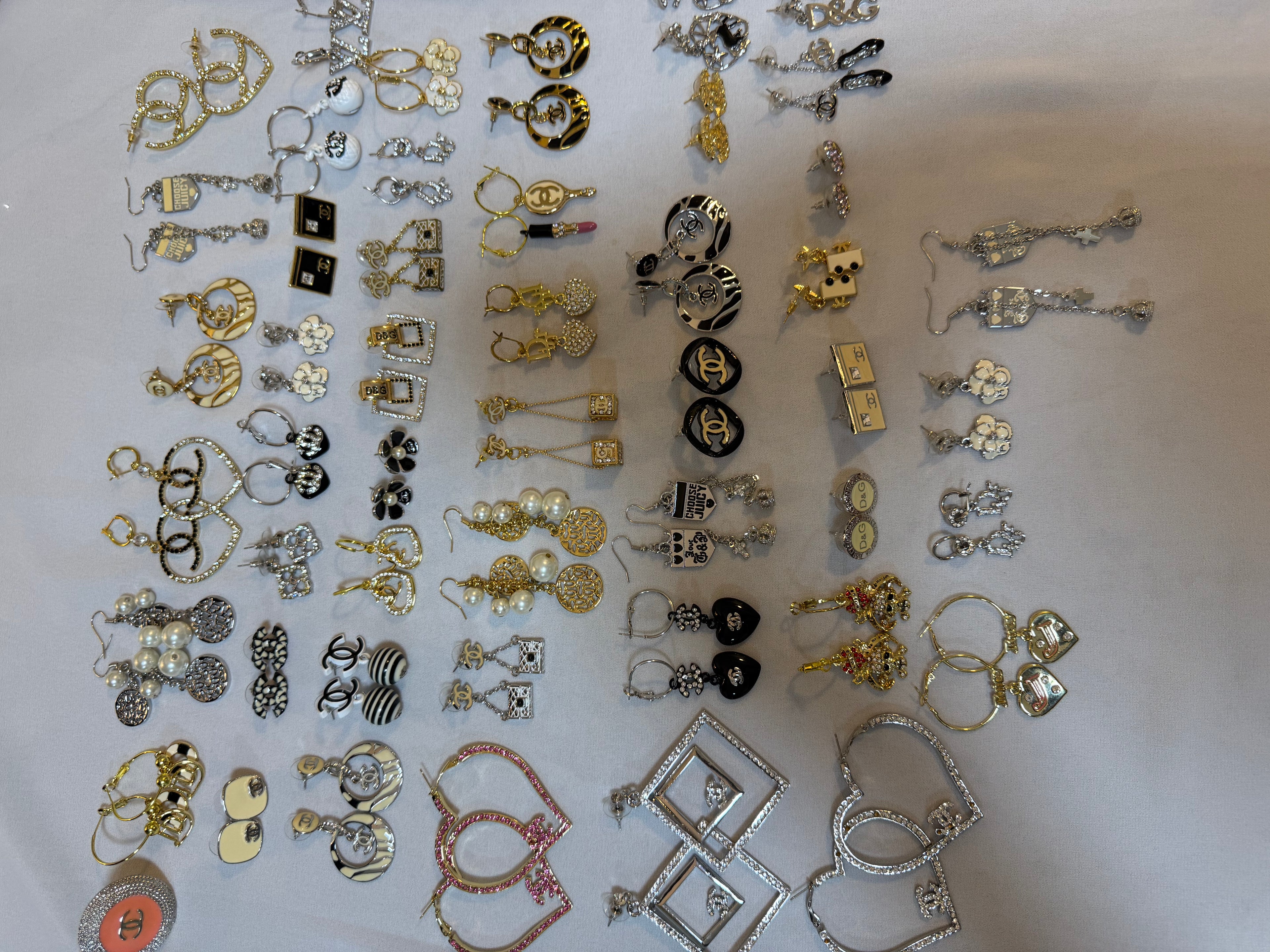 Branded Jewellery Pack of 50 pcs